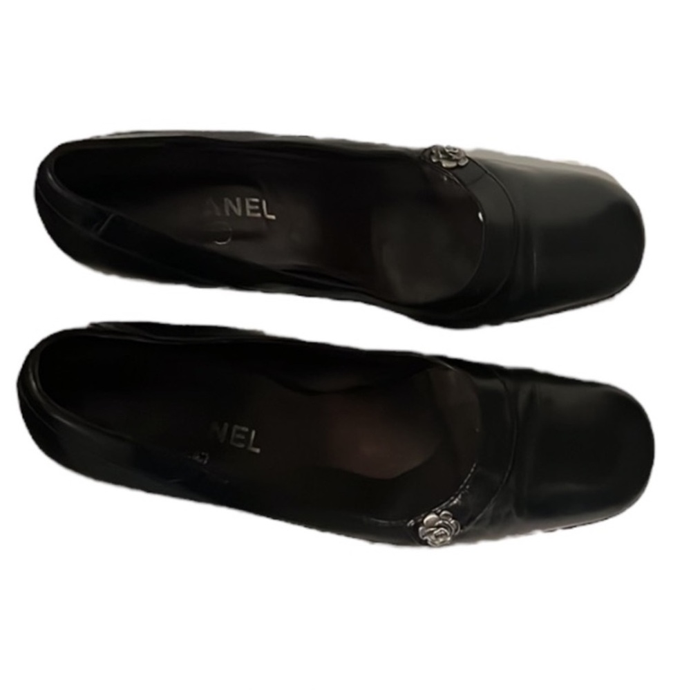 Authentic Chanel luxury designer vintage Camelia black leather pumps heels 9.5 - Picture 2 of 12